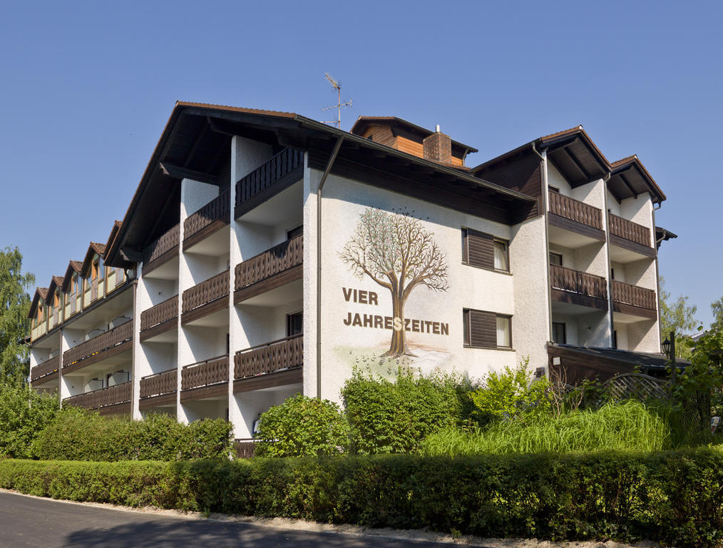 Hotel Garni Vier Jahreszeiten Bad Fussing Exterior photo